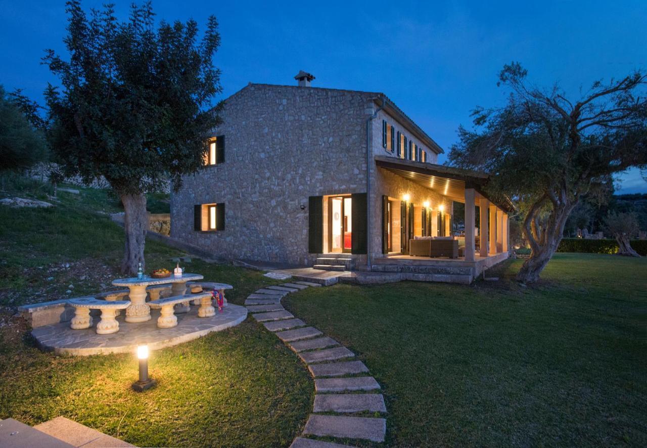 Owl Booking Villa Siquier - Luxury Retreat With Mountain Views بويينسا المظهر الخارجي الصورة
