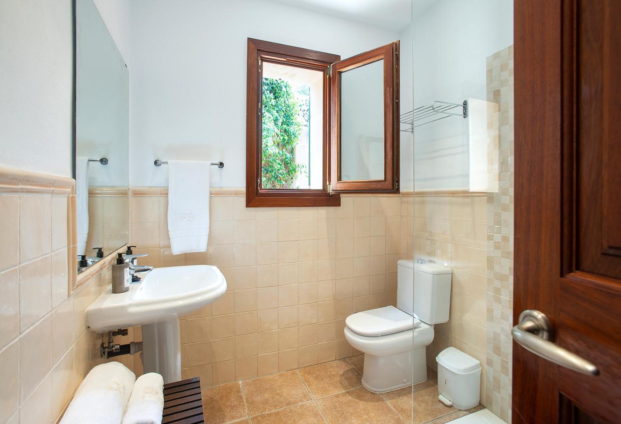 Owl Booking Villa Siquier - Luxury Retreat With Mountain Views بويينسا المظهر الخارجي الصورة